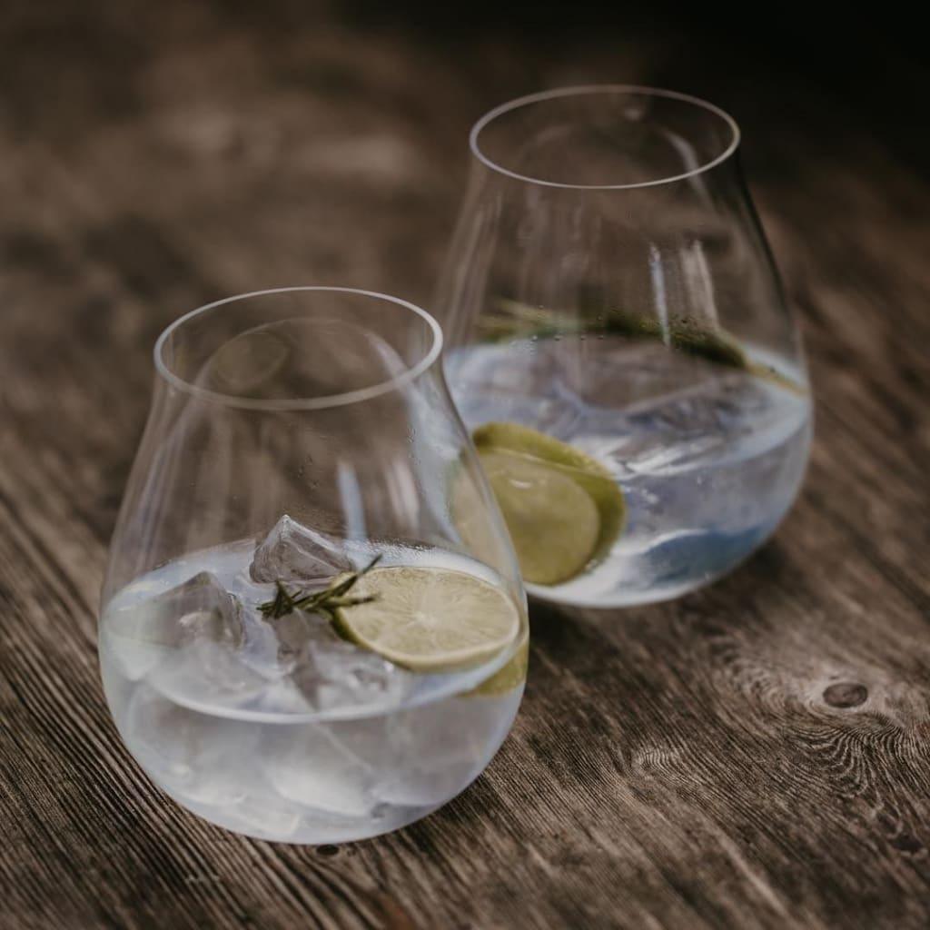 RIEDEL GIN TONIC GLÄSER 4 STÜCK Becher Glas