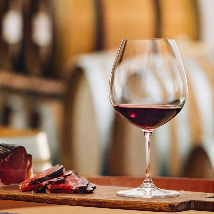 Riedel Restaurant Old World Pinot Noir Glasses (12 Pack) – The Riedel Shop 